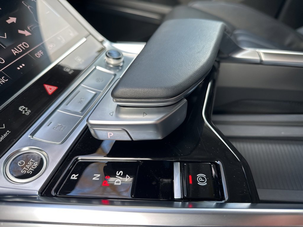 Used 2024 Audi Q8 e-tron Prestige image 50