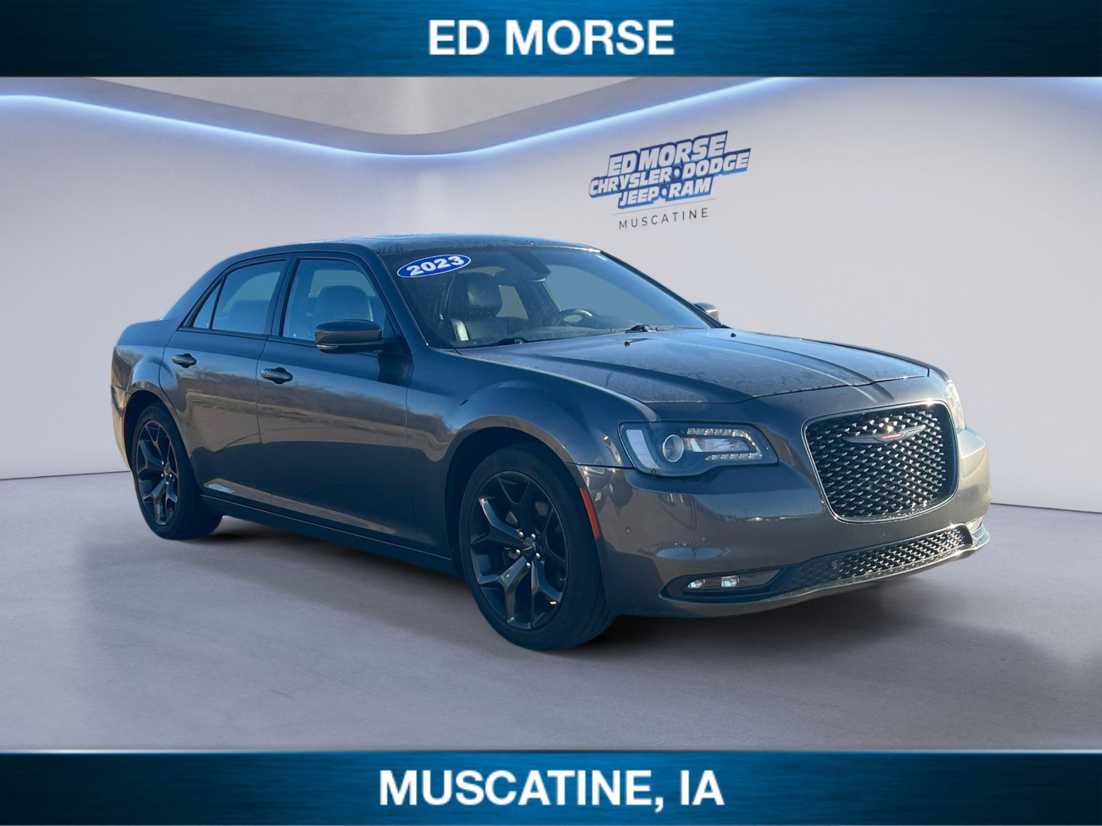 Used 2023 Chrysler 300 S image 7