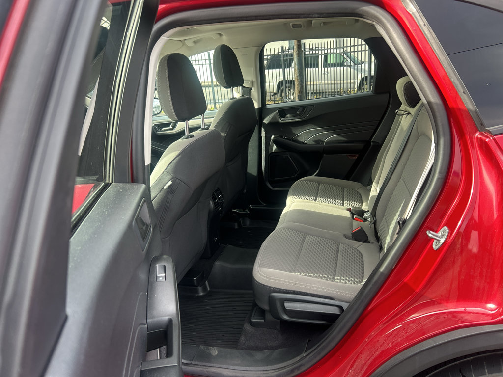 Used 2022 Ford Escape SE w/ SE Sport Appearance Package AWD/4WD image 33