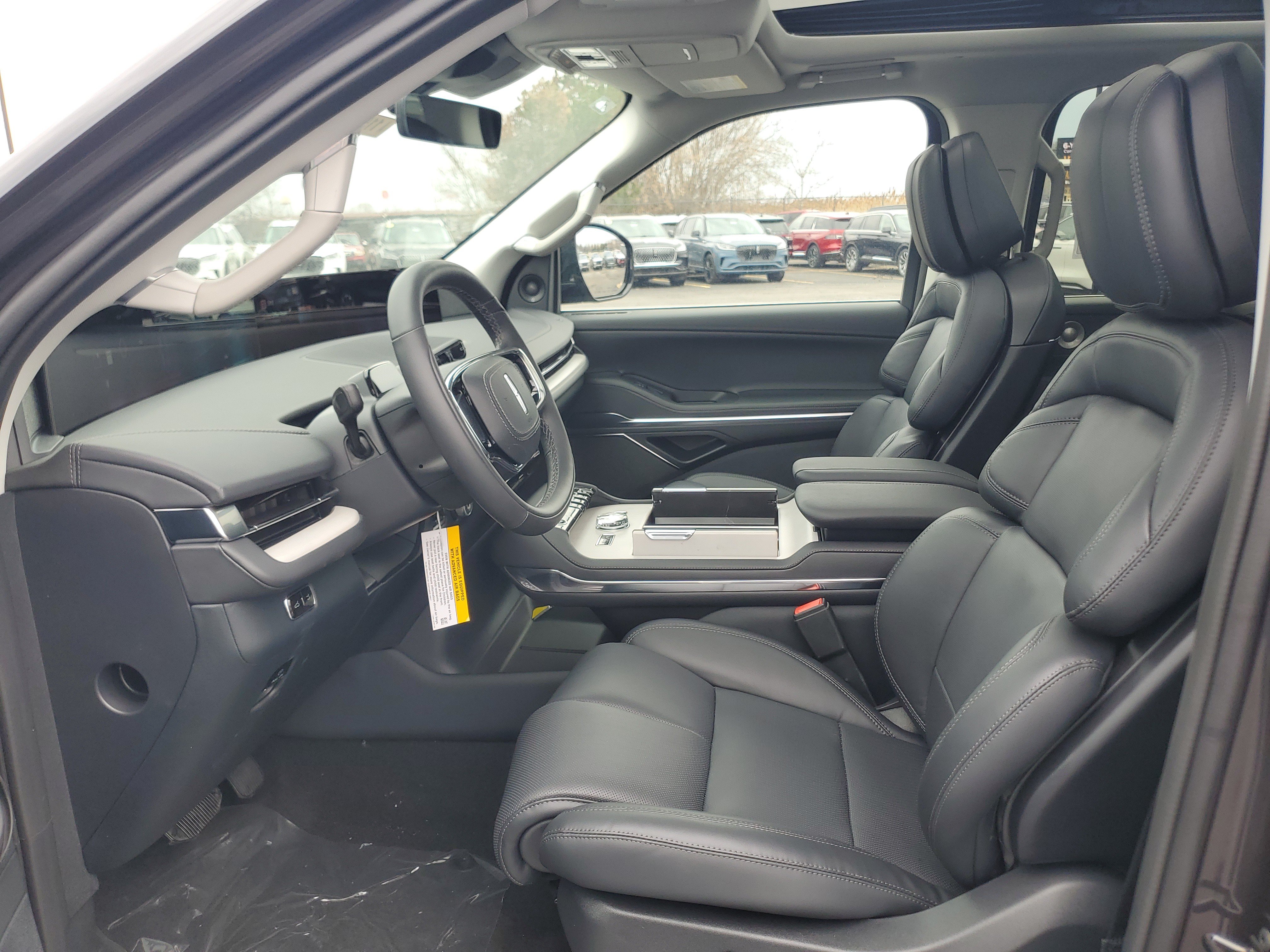 New 2026 Lincoln Navigator L Reserve AWD/4WD image 12