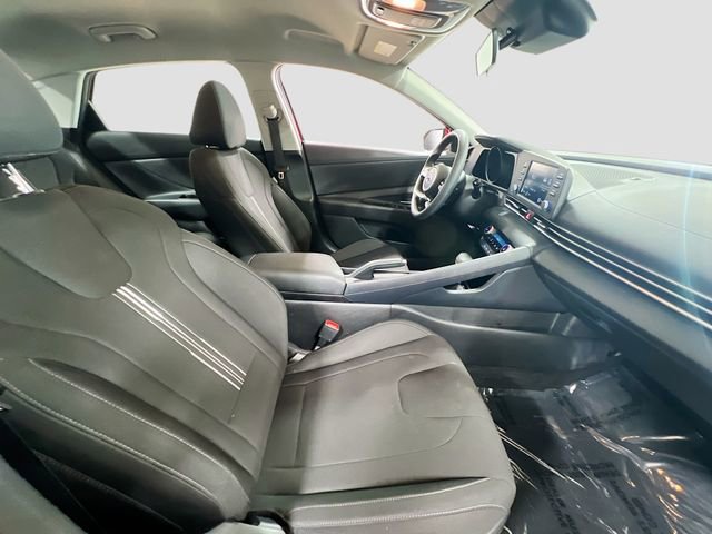Used 2022 Hyundai Elantra SEL image 25