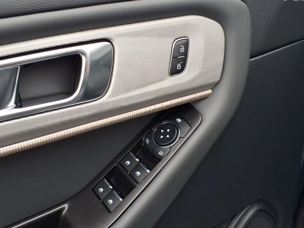 New 2026 Ford Explorer Active image 16