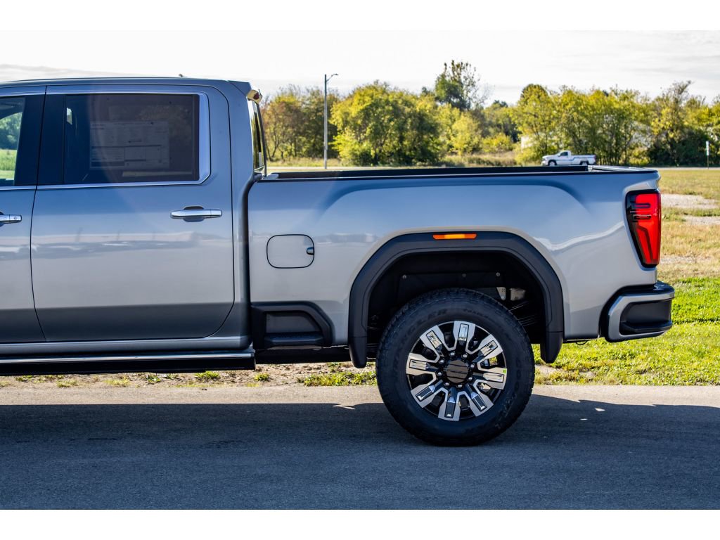 New 2026 GMC Sierra 3500 Denali w/ Denali Reserve Package image 44