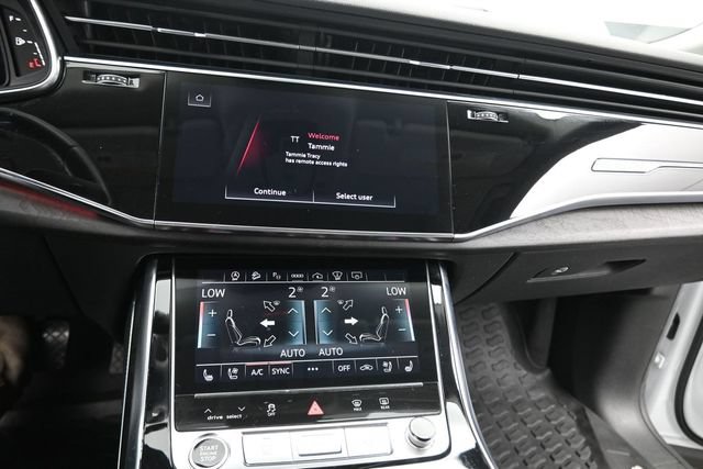 Used 2023 Audi Q8 Prestige AWD/4WD image 11