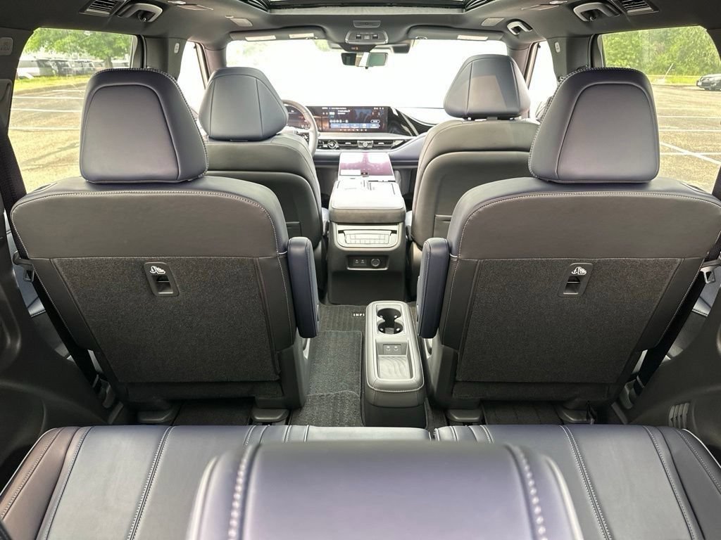 New 2027 INFINITI QX80 Sensory w/ Sport Exterior Package AWD/4WD image 27