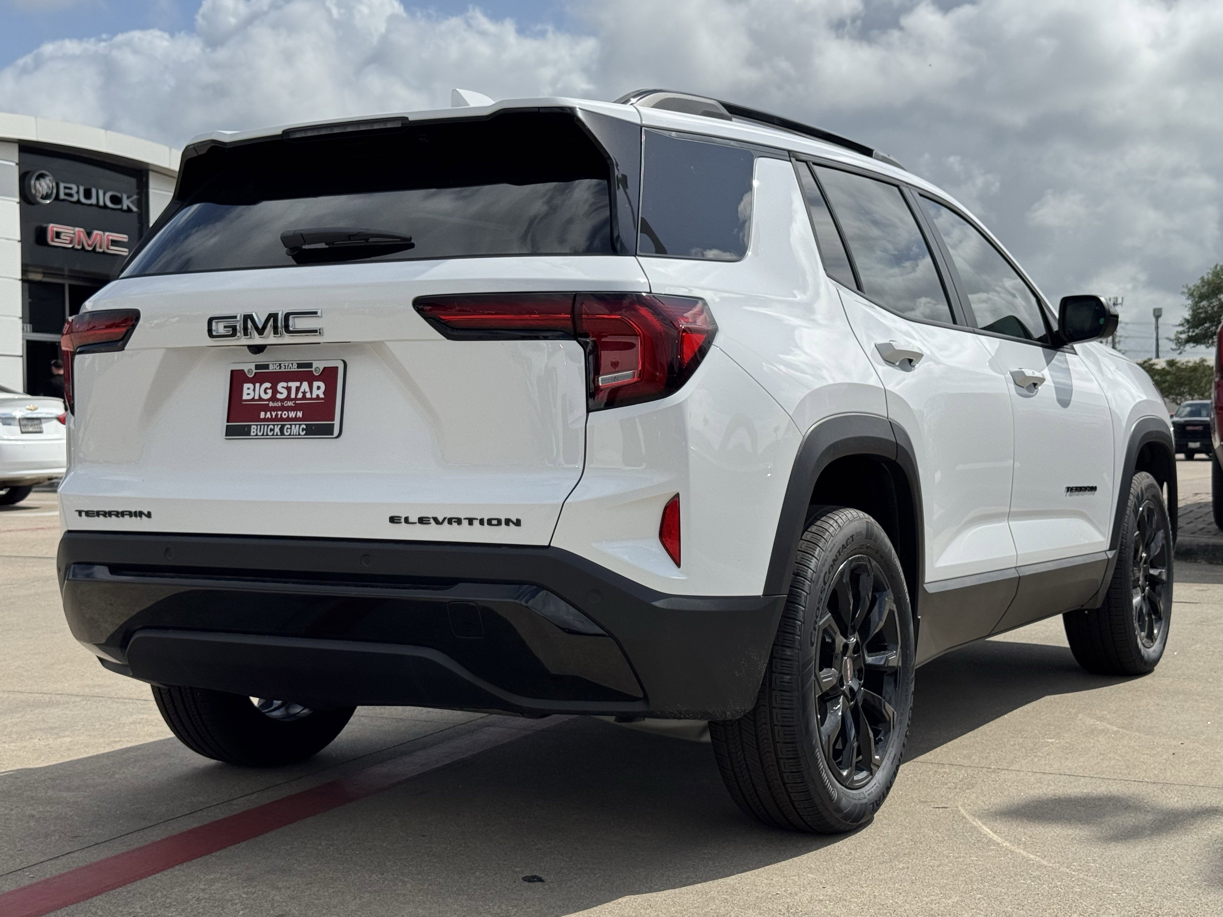 New 2026 GMC Terrain Elevation w/ Elevation Premium Package FWD image 8