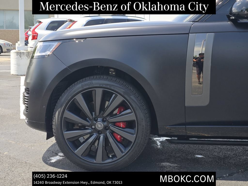 Used 2024 Land Rover Range Rover SV AWD/4WD image 6