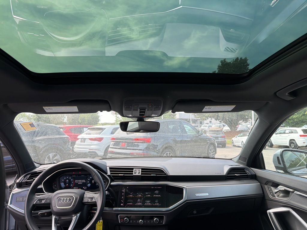 Used 2023 Audi Q3 2.0T Premium w/ Black Optic Package image 14