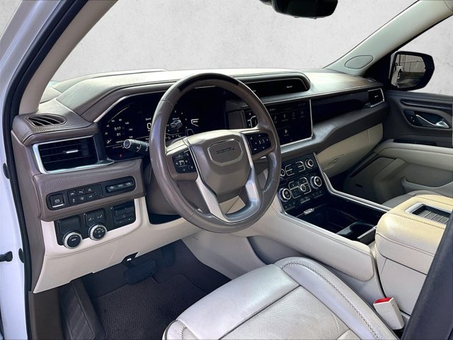 Used 2023 GMC Yukon Denali w/ Advanced Technology Package RWD image 14