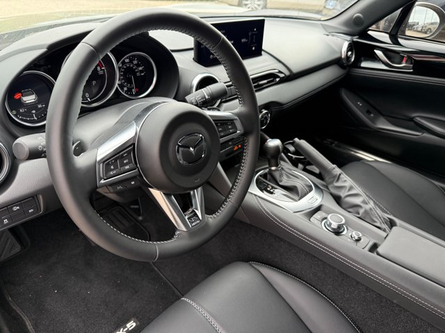 New 2025 MAZDA MX-5 Miata Grand Touring RWD image 8