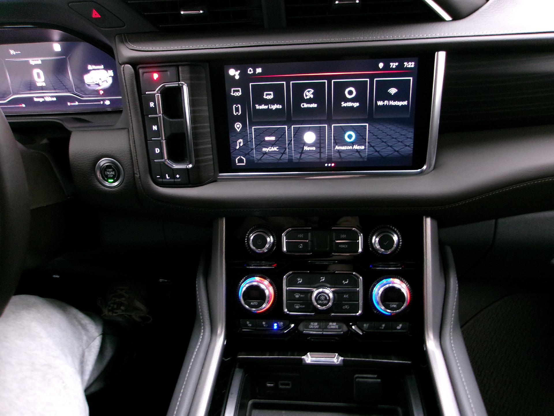 Used 2022 GMC Yukon XL Denali AWD/4WD image 13