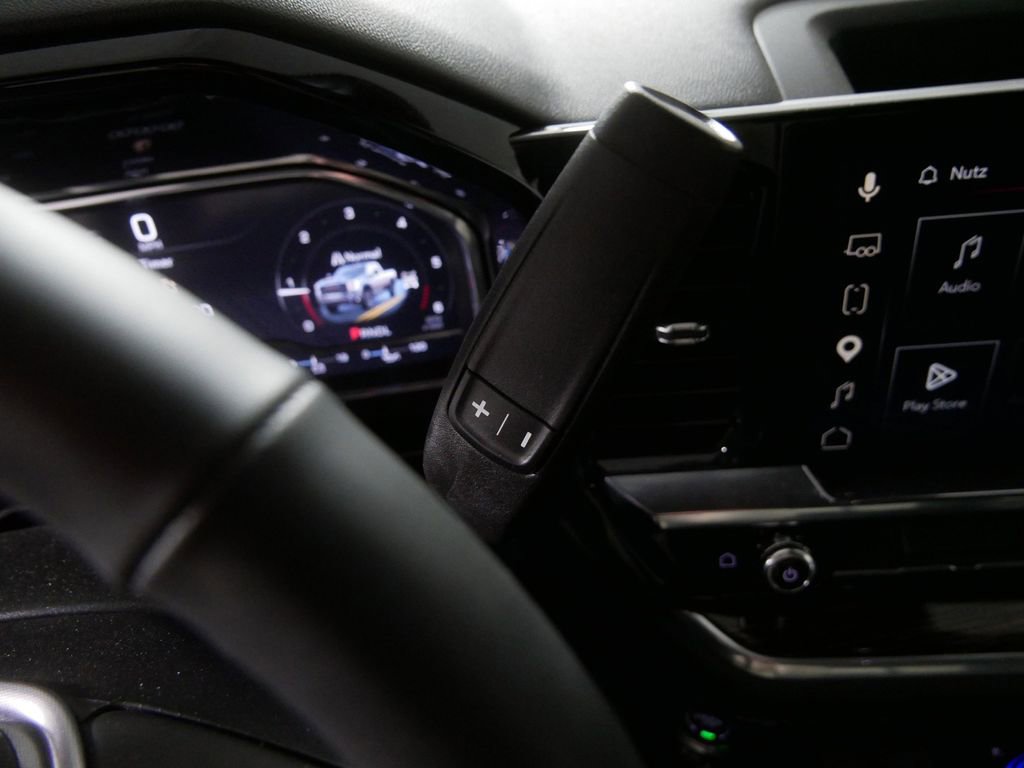 Used 2025 GMC Sierra 2500 SLE w/ Preferred Package AWD/4WD image 27