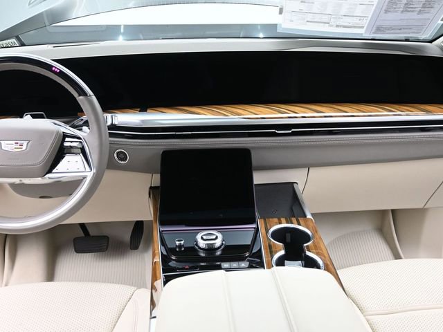 Certified 2025 Cadillac Escalade Premium Luxury Platinum w/ LPO, Floor Liner Package image 26