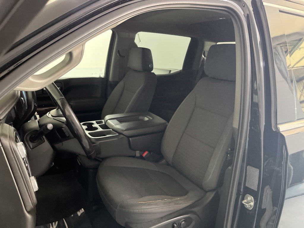 Used 2019 GMC Sierra 1500 SLE w/ X31 Off-Road Package AWD/4WD image 17