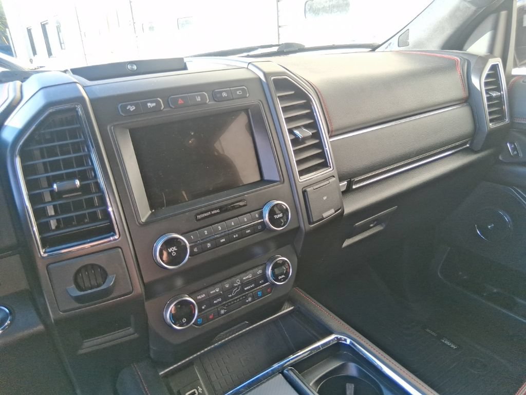 Used 2019 Ford Expedition Limited w/ Equipment Group 303A AWD/4WD image 14
