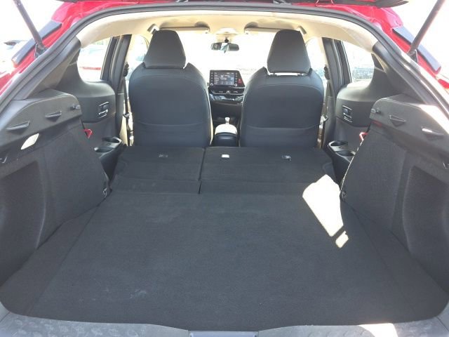 Used 2021 Toyota C-HR Limited FWD image 23