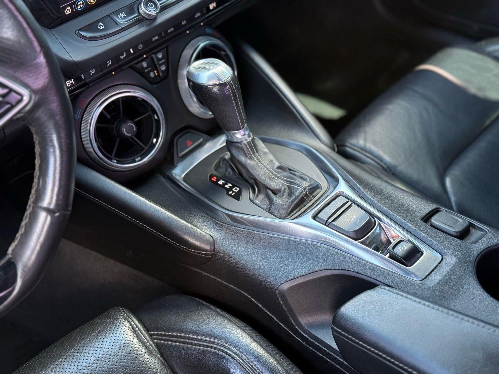 Used 2019 Chevrolet Camaro SS image 24