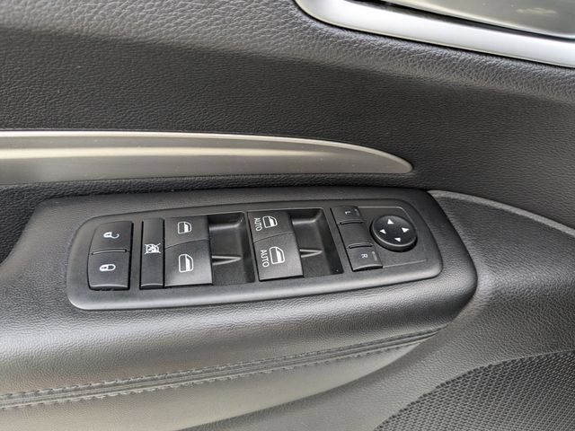 Used 2019 Dodge Durango SXT AWD/4WD image 24