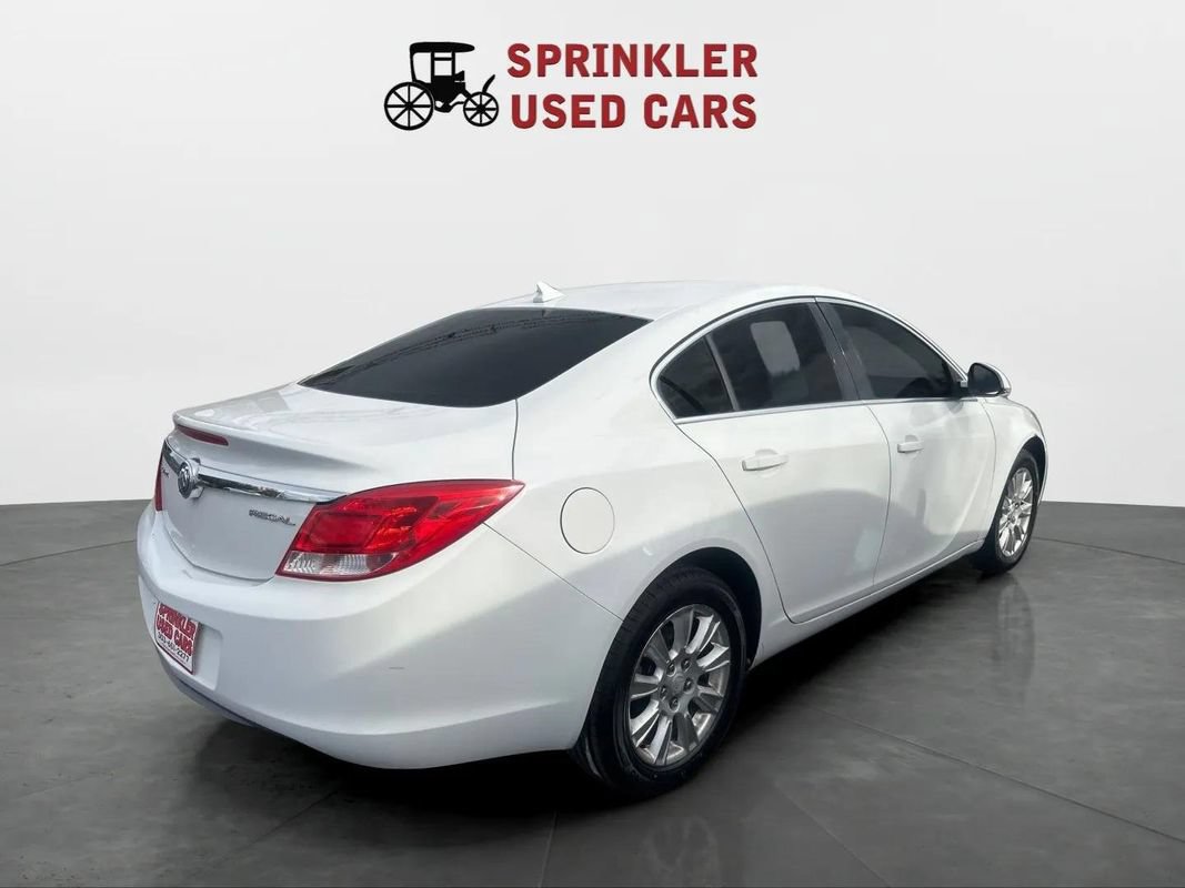 Used 2012 Buick Regal Leather FWD image 3