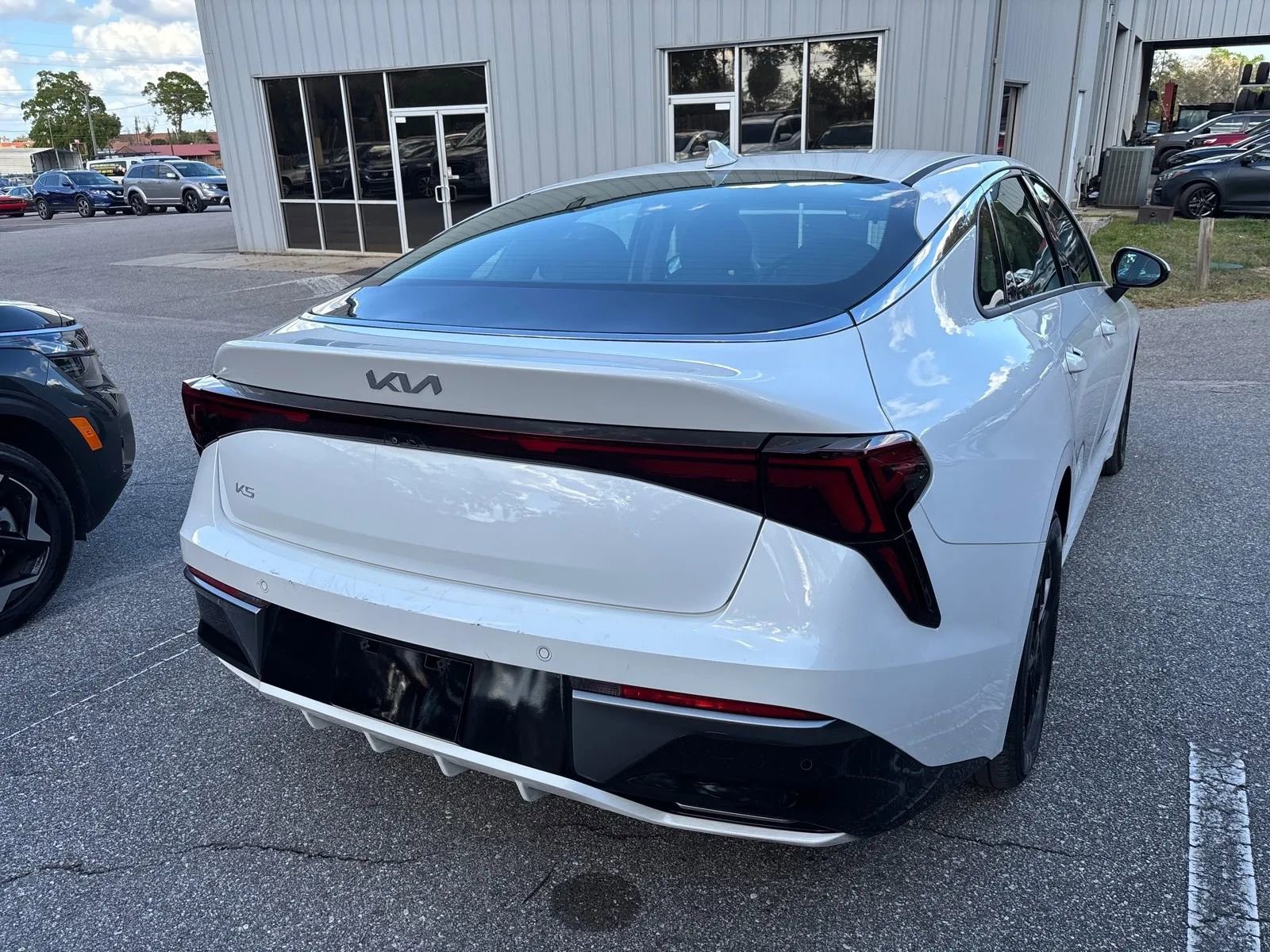Used 2025 Kia K5 LXS FWD image 9