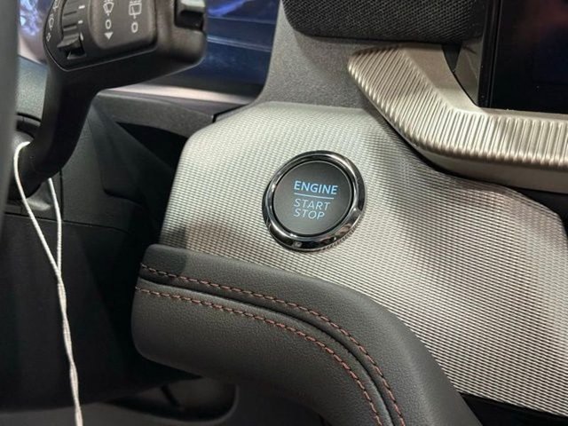 Used 2026 Ford Explorer Active w/ Active Comfort Package RWD image 17