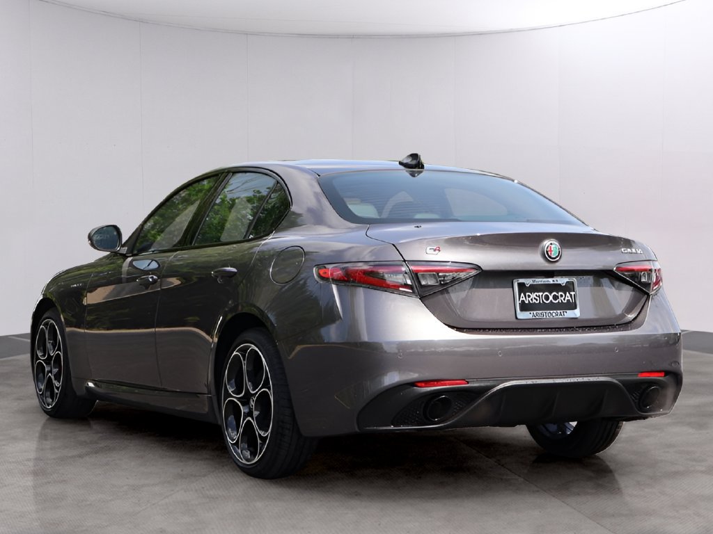New 2026 Alfa Romeo Giulia AWD w/ Driving Assist Package image 5