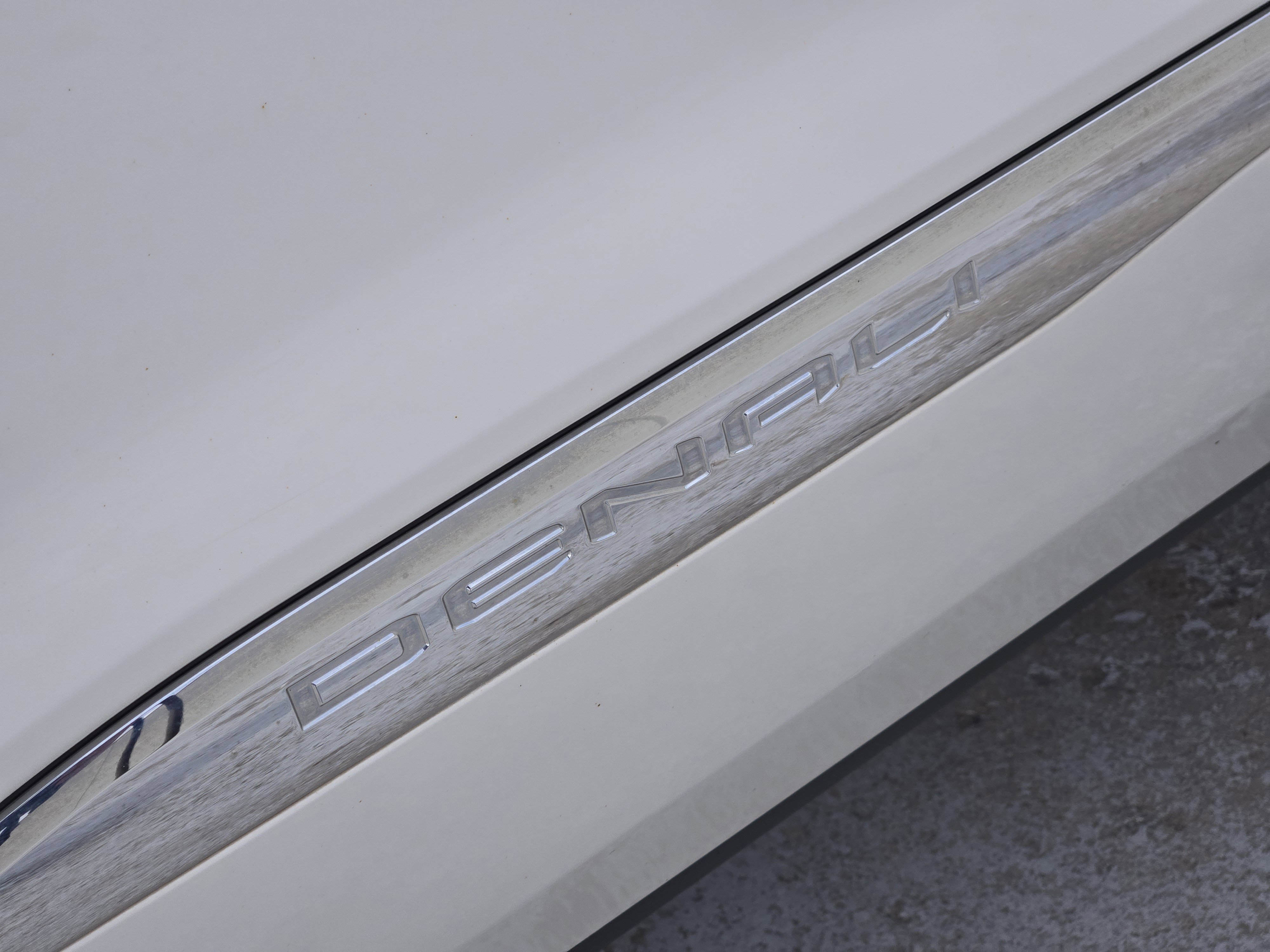 Used 2021 GMC Acadia Denali image 14