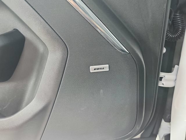 Used 2025 GMC Yukon Denali RWD image 34
