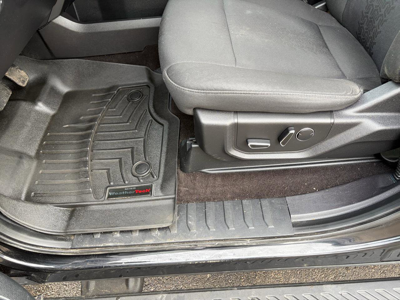 Used 2018 Ford F150 XLT w/ Equipment Group 302A Luxury image 26