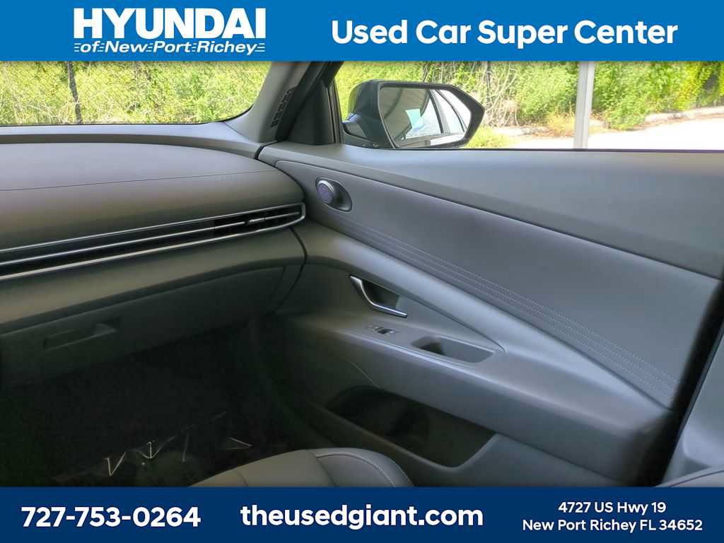 Certified 2023 Hyundai Elantra SEL FWD image 16