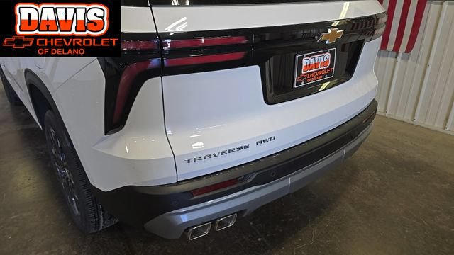 New 2026 Chevrolet Traverse LT w/ Sun and Wheel Package AWD/4WD image 14