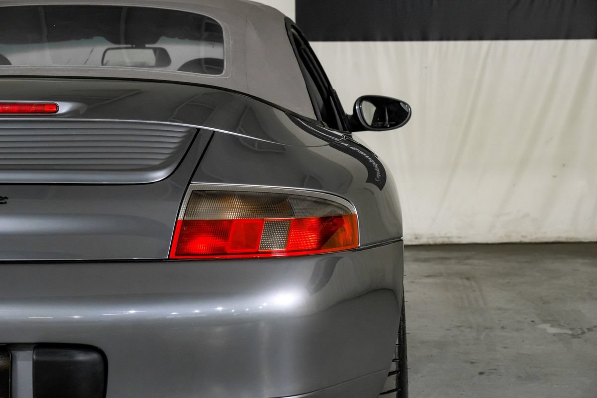 Used 2001 Porsche 911 Carrera RWD image 35