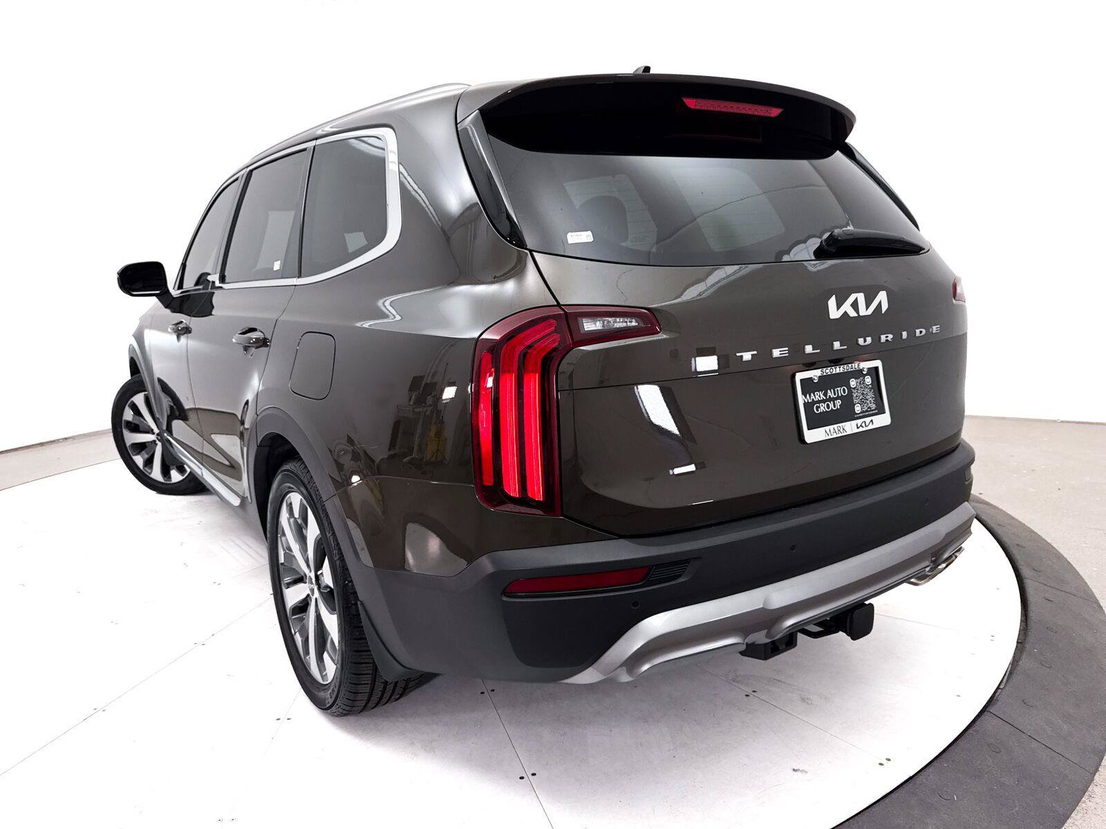 Used 2022 Kia Telluride EX w/ EX Premium Package FWD image 8