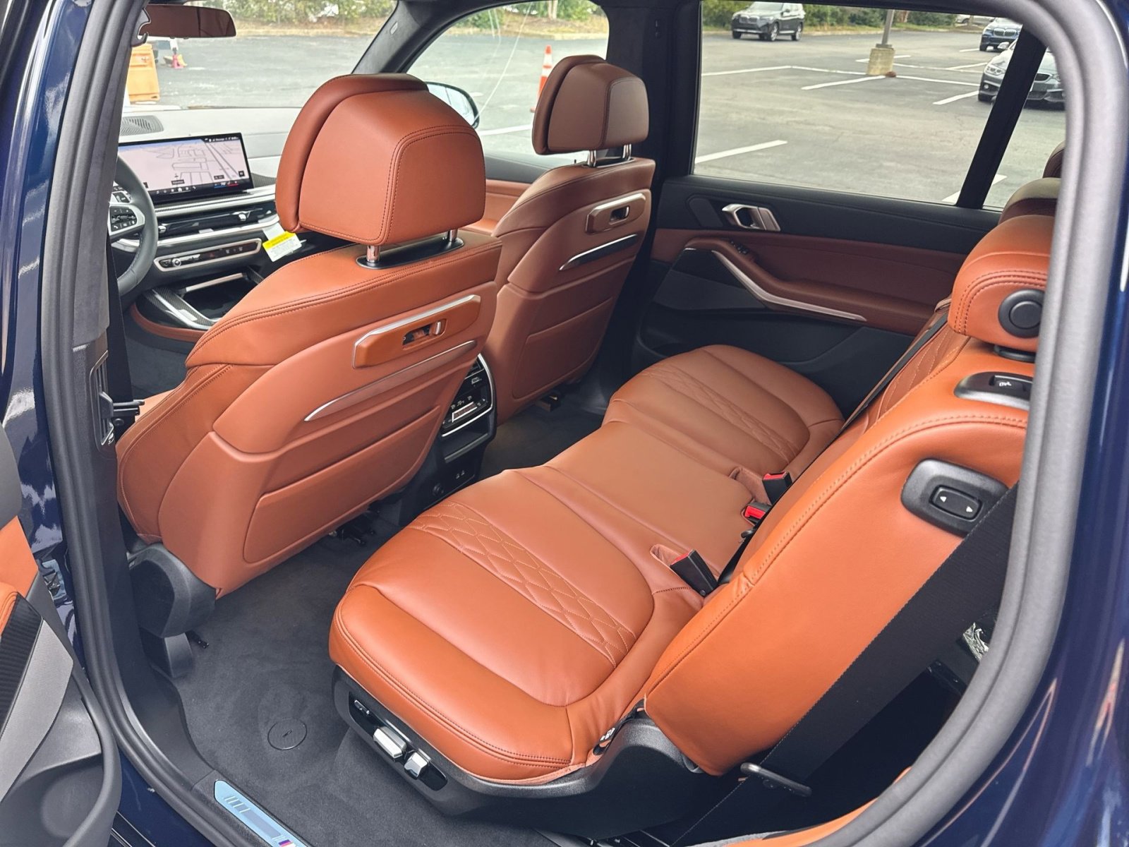 New 2026 BMW X7 M60i image 25