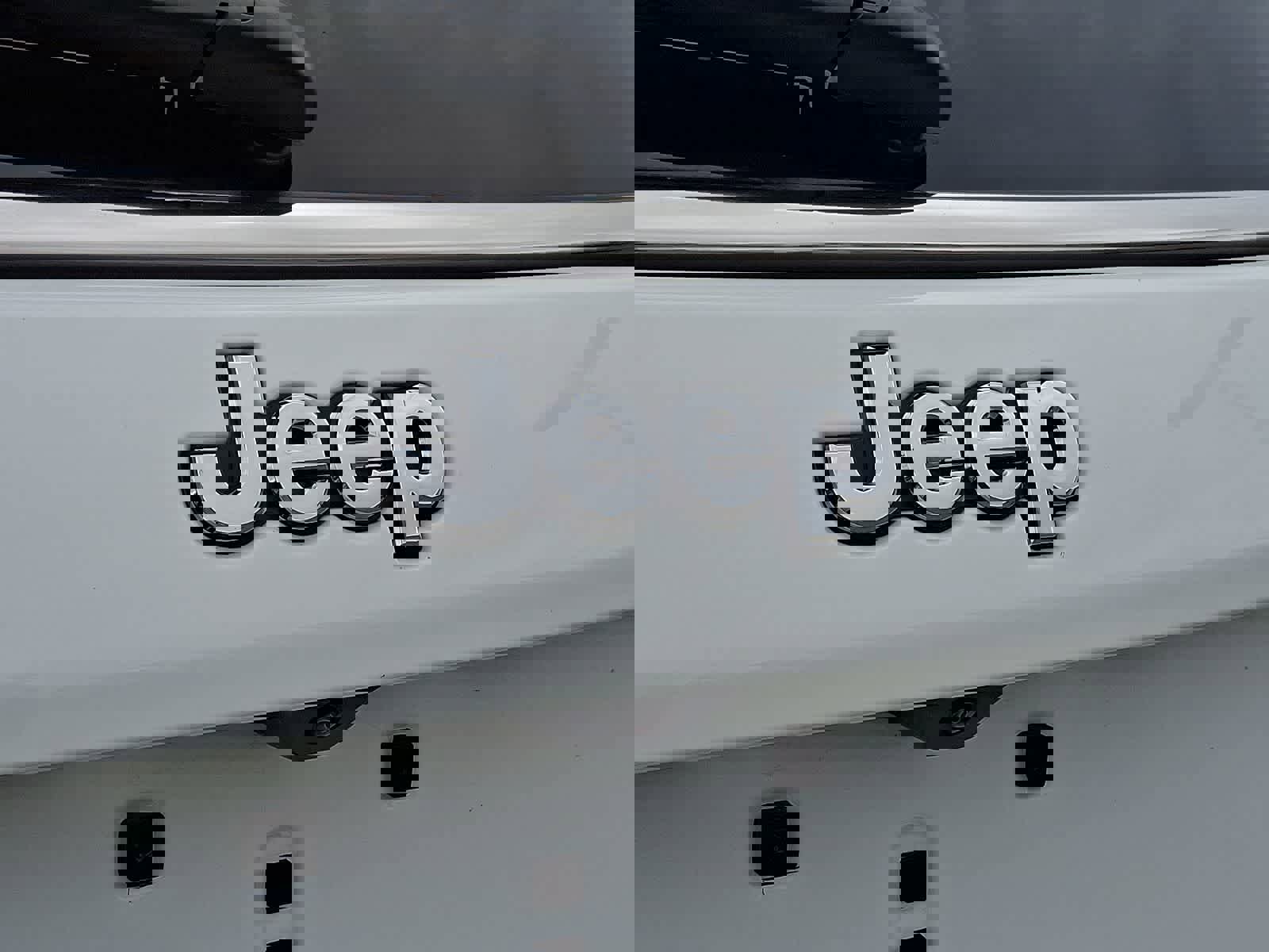 Used 2023 Jeep Compass Latitude image 29