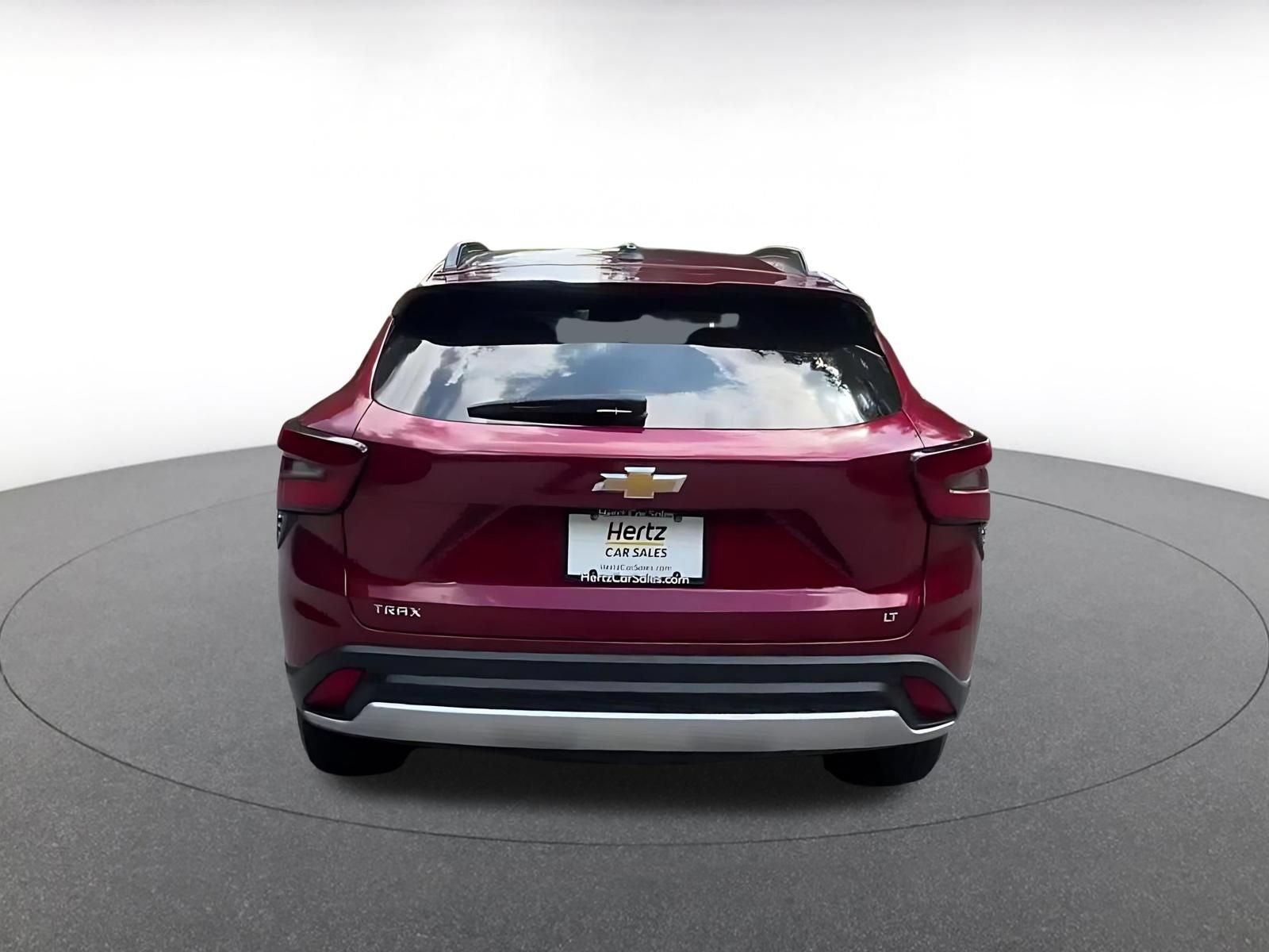 Used 2025 Chevrolet Trax LT w/ LT Convenience Package FWD image 10