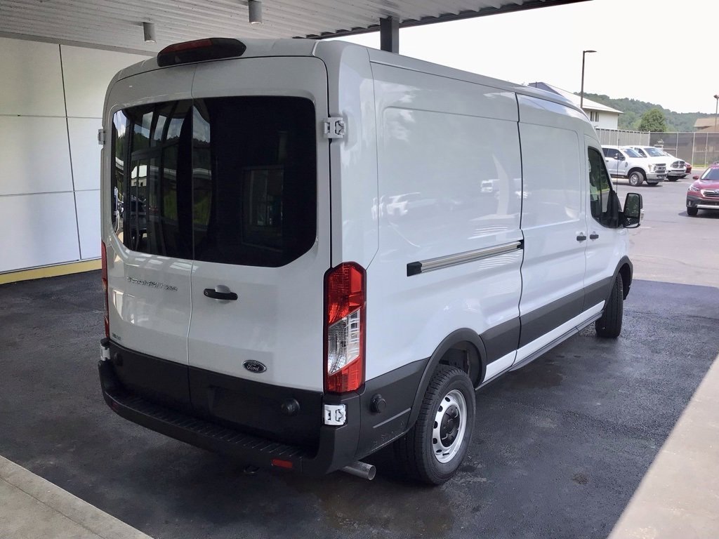 New 2025 Ford Transit 250 148 Medium Roof image 13