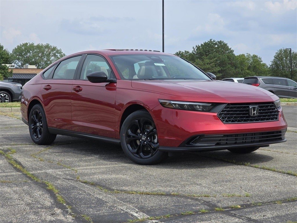 New 2025 Honda Accord SE image 2