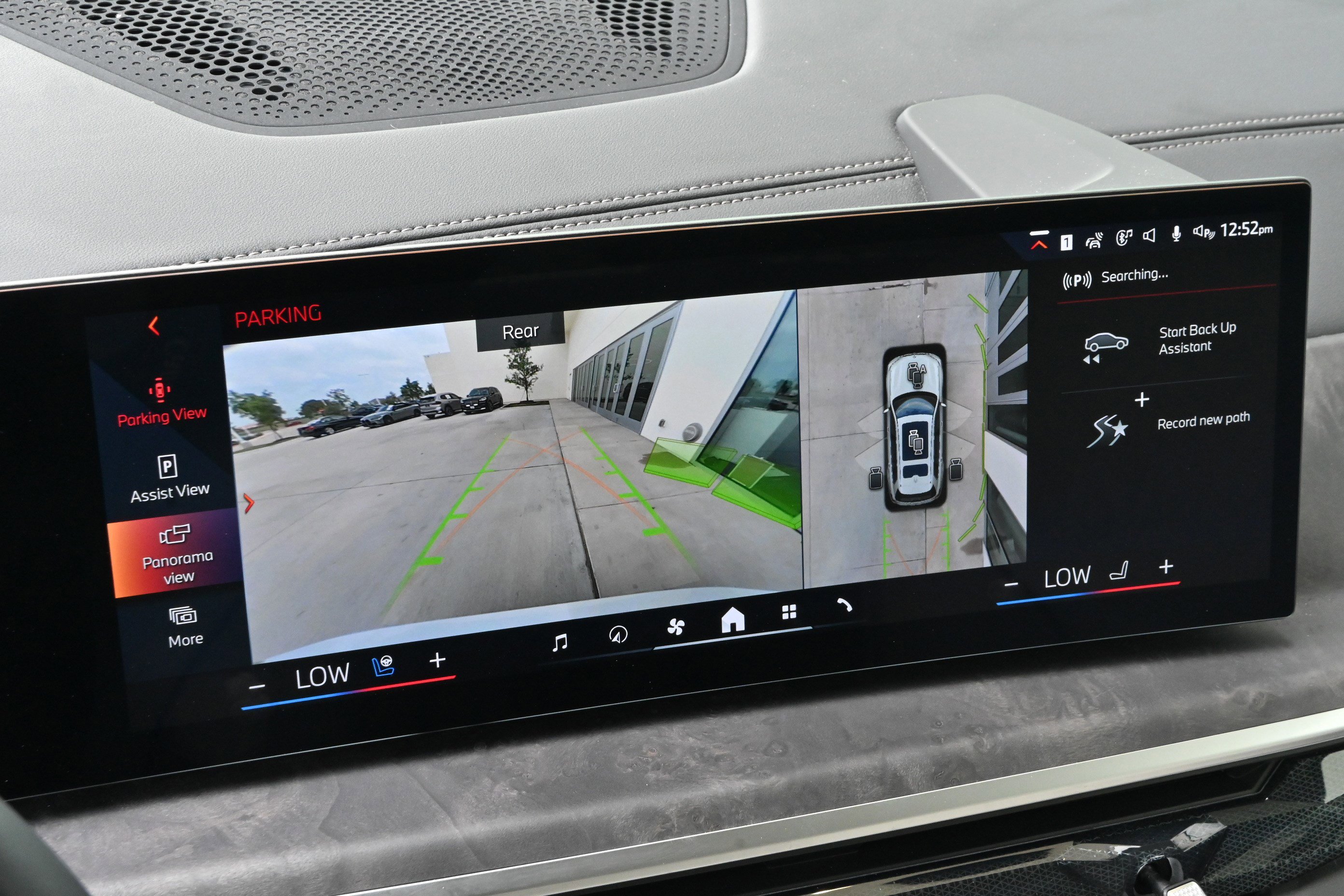 Certified 2025 BMW X7 xDrive40i w/ Executive Package image 20