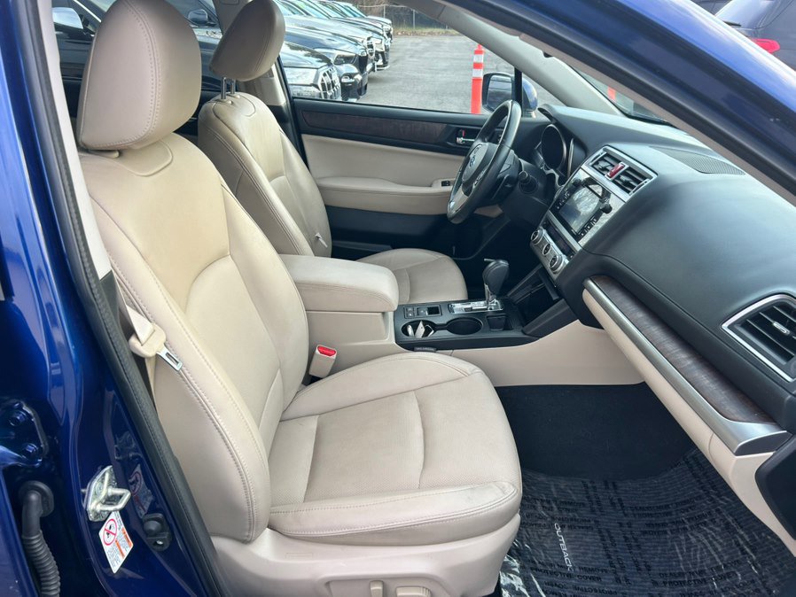 Used 2016 Subaru Outback 3.6R Limited AWD/4WD image 22