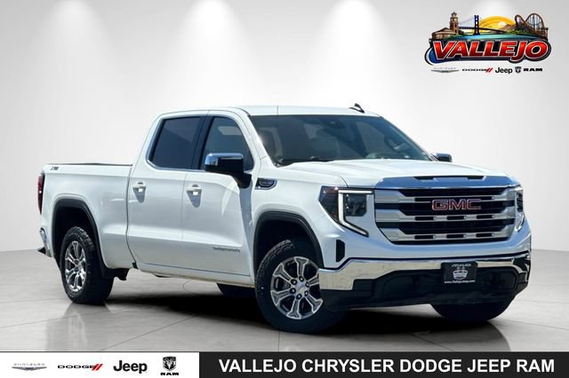 Used 2023 GMC Sierra 1500 SLE AWD/4WD image 1
