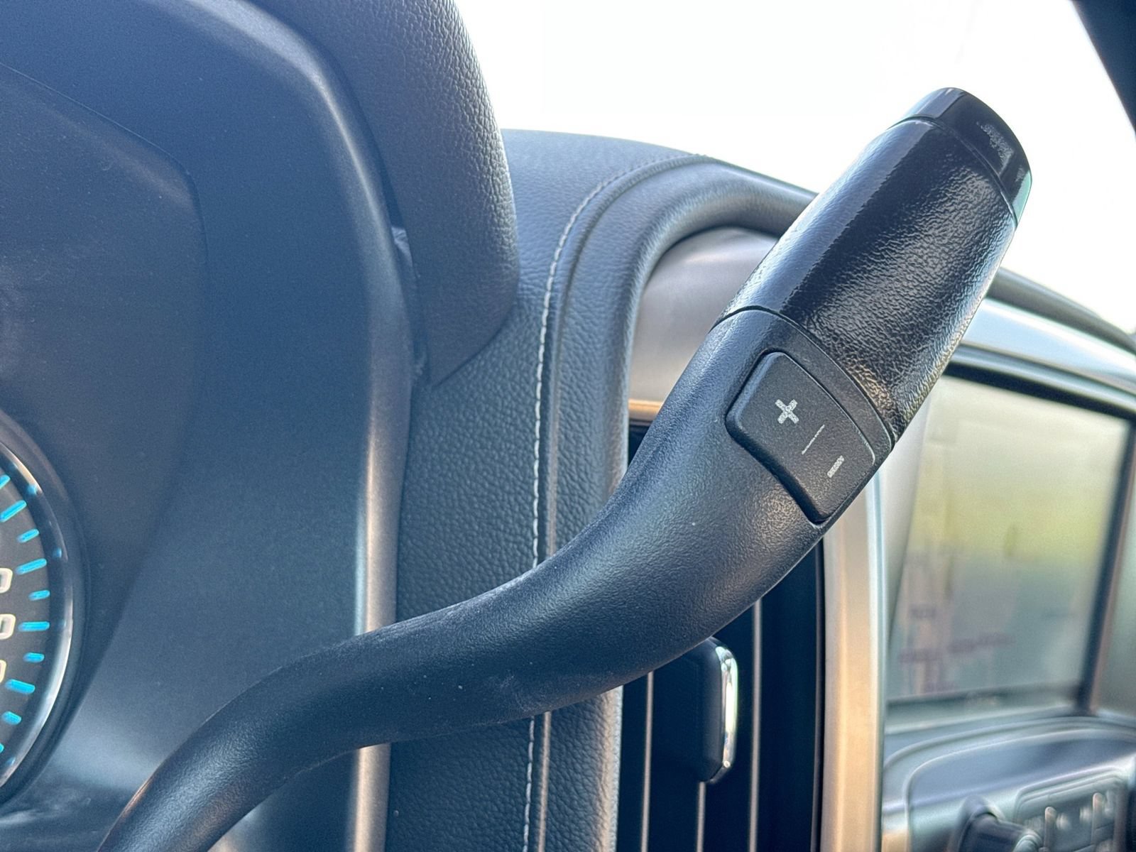 Used 2019 GMC Sierra 2500 Denali AWD/4WD image 36