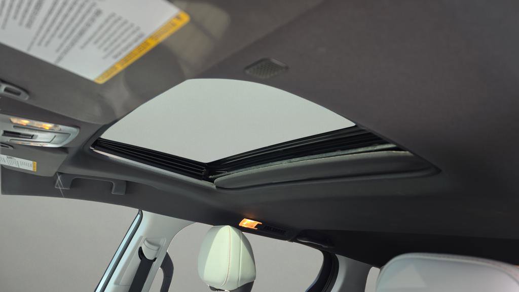 Used 2021 Toyota Sienna XSE image 13