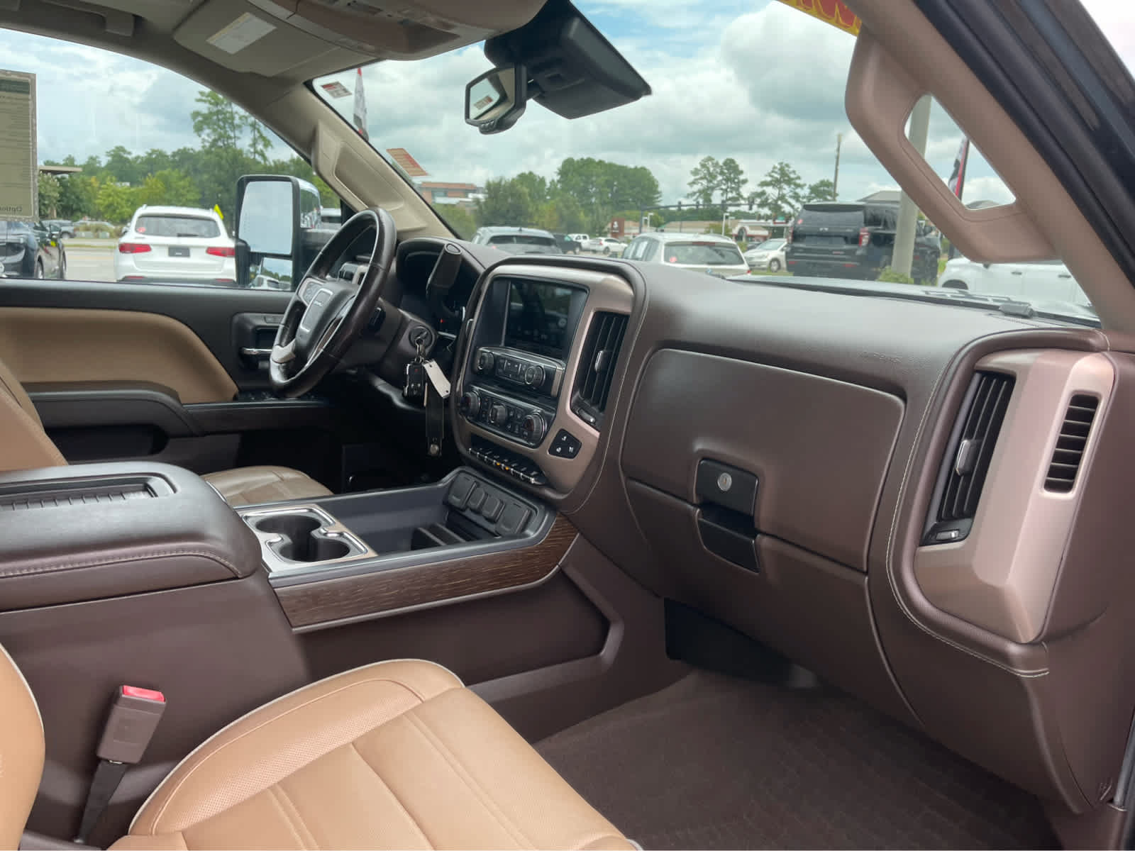Used 2019 GMC Sierra 2500 Denali w/ Duramax Plus Package AWD/4WD image 27