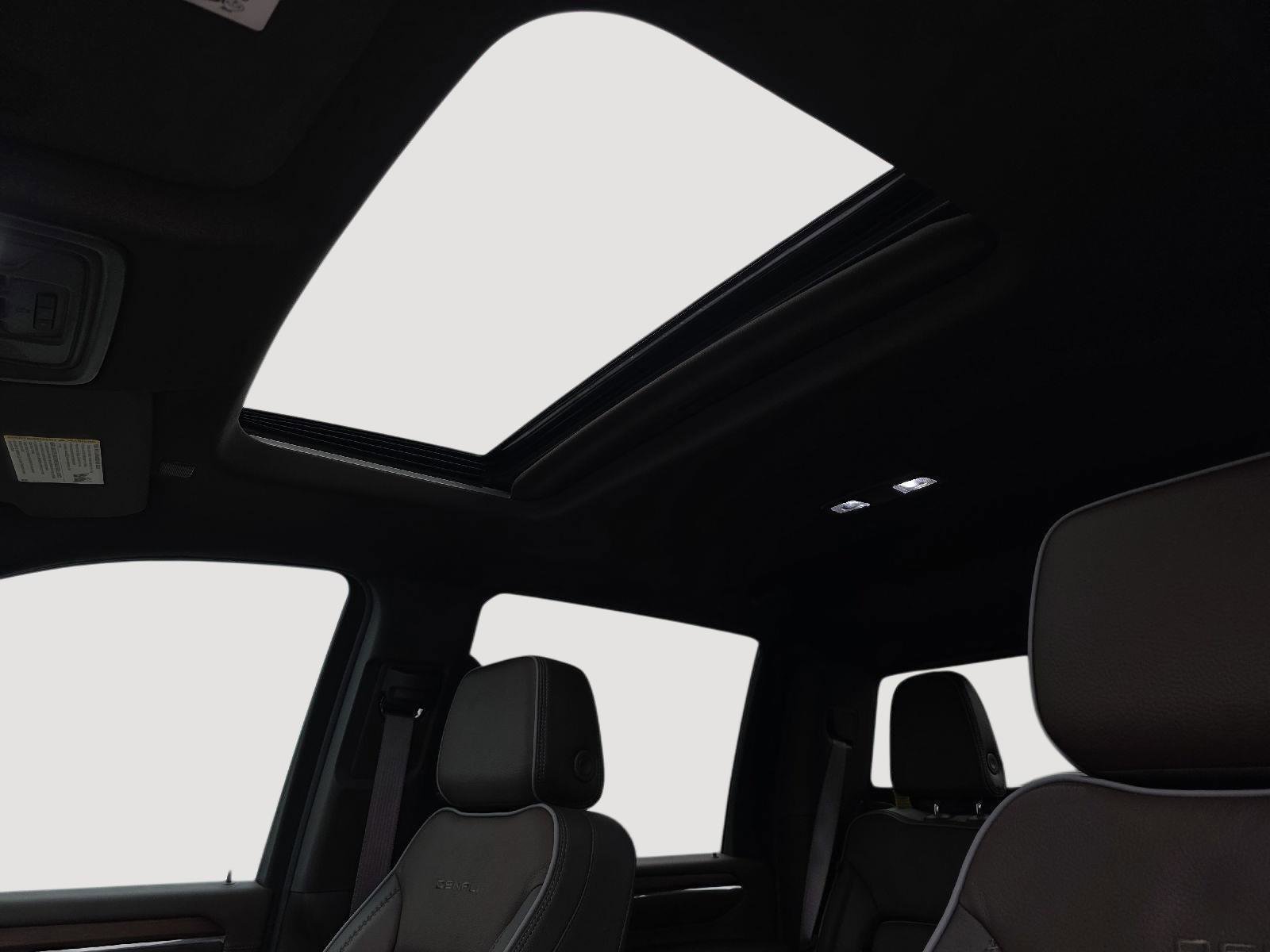 Used 2024 GMC Sierra 2500 Denali w/ Denali Reserve Package image 26