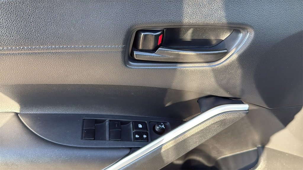 Used 2023 Toyota Corolla Cross LE image 13