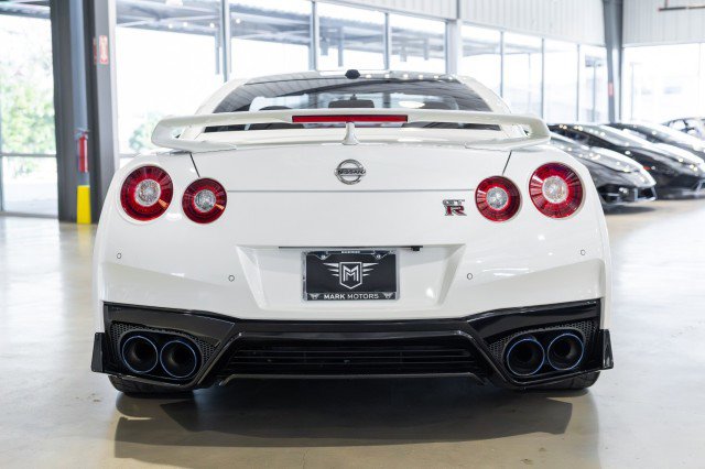 Used 2021 Nissan GT-R Premium image 5