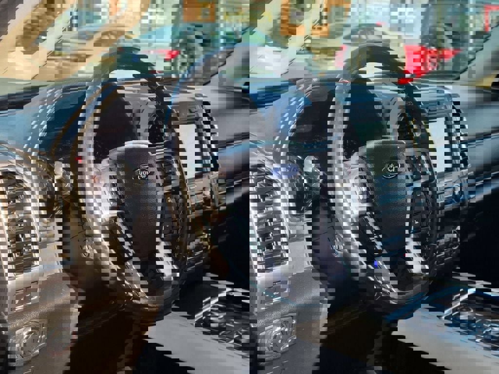 Used 2019 Ford Expedition Platinum image 16