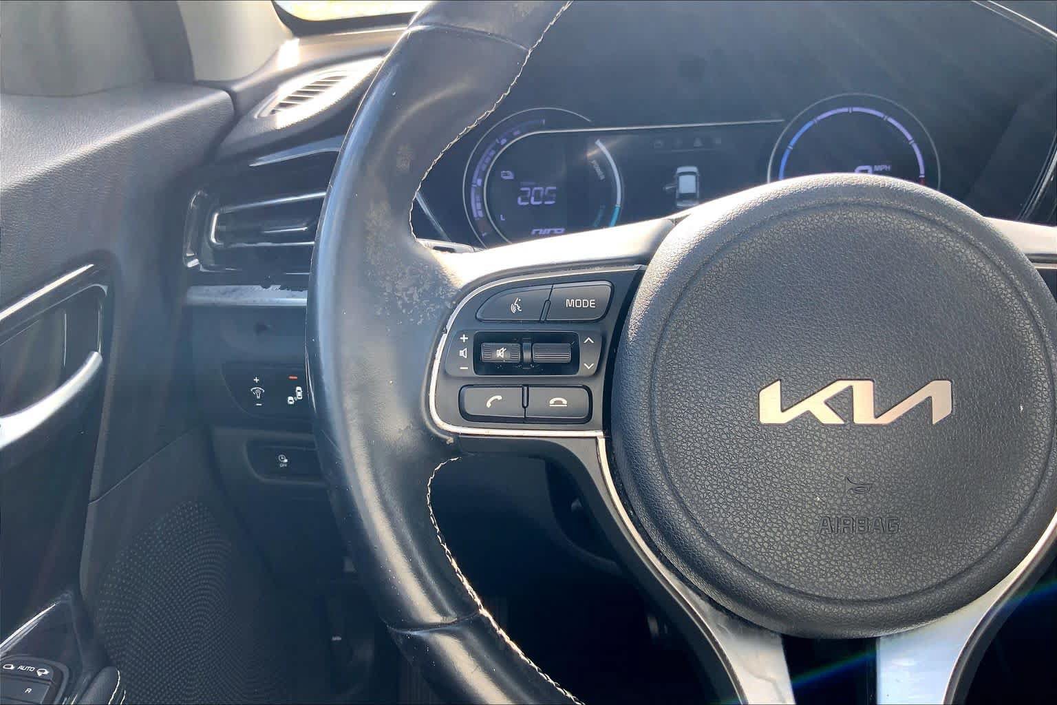 Used 2022 Kia Niro EX FWD image 24