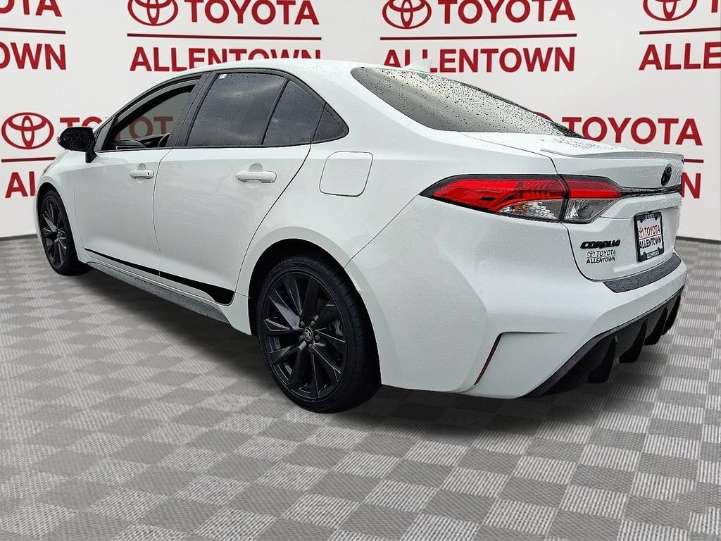 Used 2023 Toyota Corolla SE FWD image 5